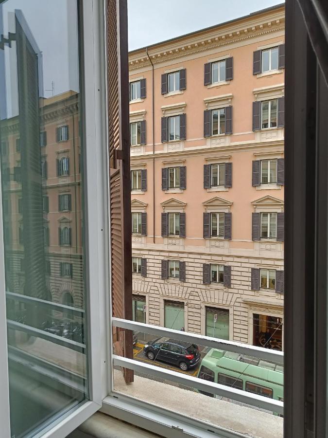 Manin Suites Lt Рим Екстериор снимка